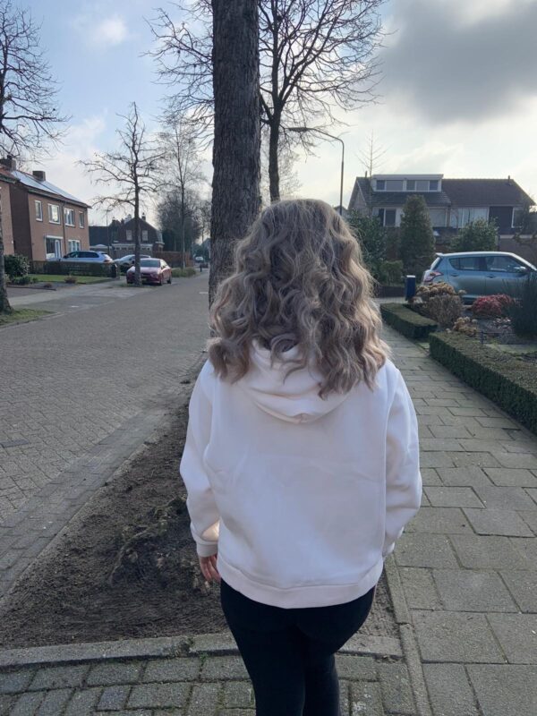 Crèmekleurige Hoodie French Kiss - Afbeelding 4